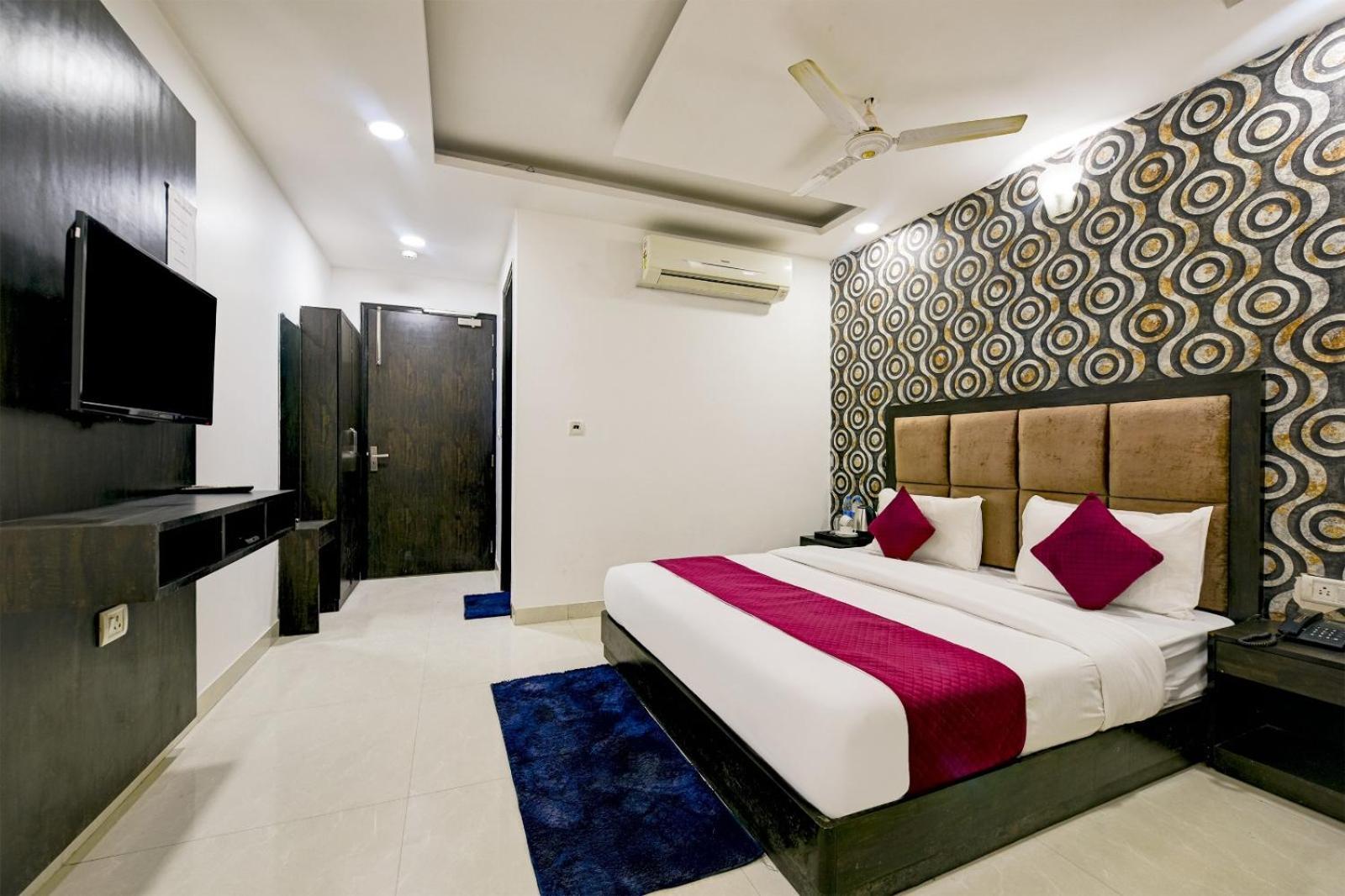 The Atlantes Suite Near Delhi Airport 新德里 外观 照片