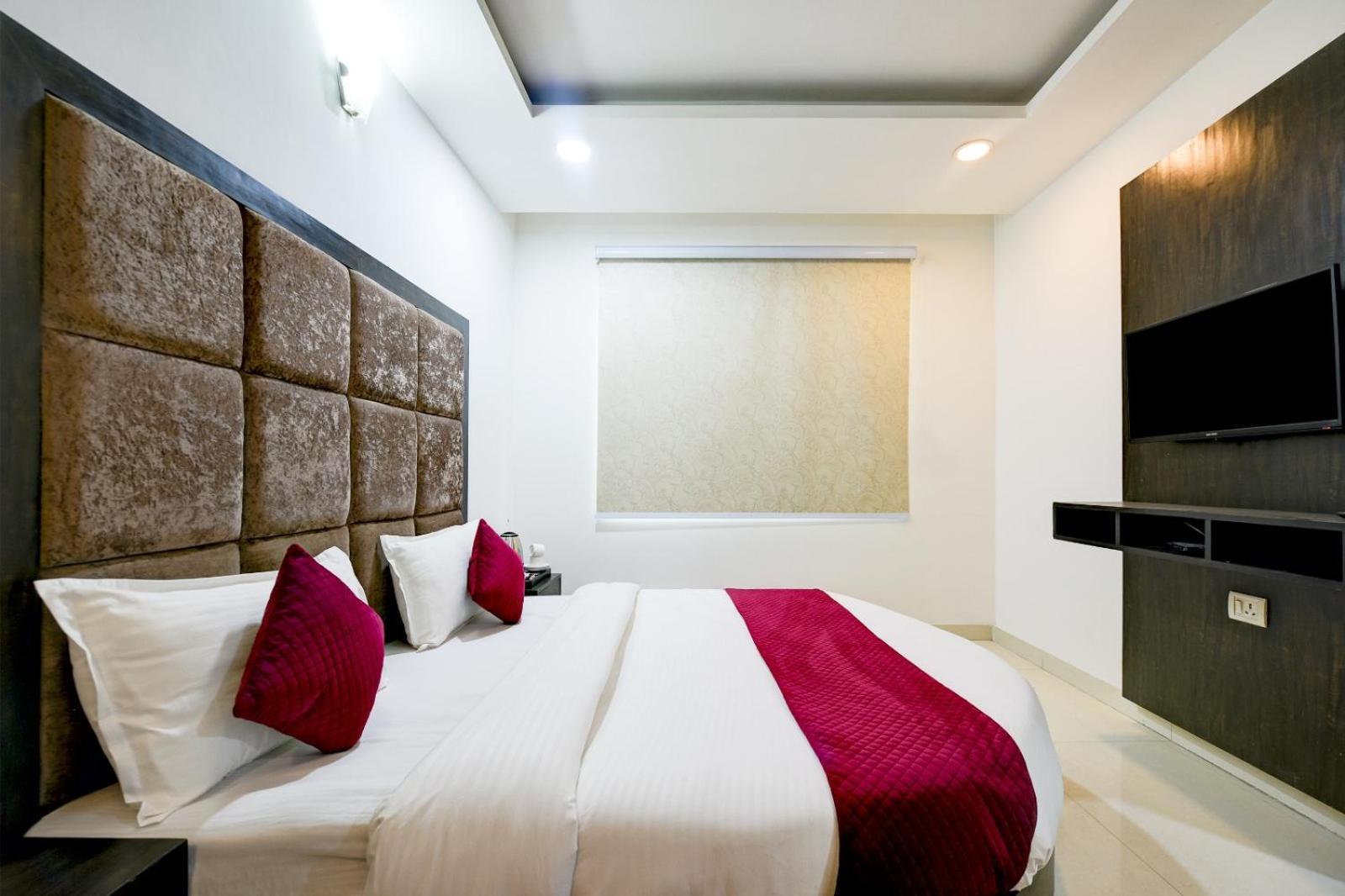 The Atlantes Suite Near Delhi Airport 新德里 外观 照片